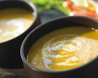 Velouté aux concombres et Philadelphia ail et fines herbes.