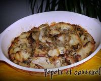 Un gratin de pommes de terre qui ressemble au traditionnel gratin dauphinois et pourtant ce n'en est pas un. Plus léger, il n'en est est pas moins savoureux pour autant.