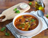 “Excellente soupe réconfortante” : notée 4.8/5, cette recette de minestrone comme en Italie va réchauffer votre hiver !