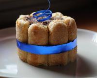 Une charlotte ultra fondante à déguster sans modération, et facile à réaliser,pour le bonheur des petits et des grands gourmands.