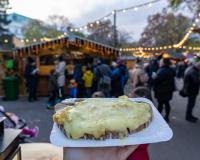 Une montagne de fromage fondu vous attend dans ce food market, et c'est gratuit !