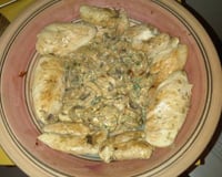 Poulet à la moutarde, à l'estragon et aux champignons