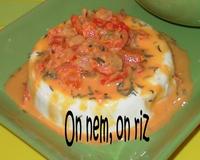 Les différentes textures et saveurs qu'apportent cette entrée, le fondant et la douceur du chèvre et le croquant et le piquant des poivrons relevés…