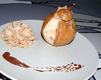 Un dessert gourmand, avec sa chantilly d'amandes grillées qui est un régal, et son chocolat fondant