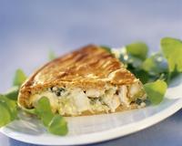 Une tourte parfumée avec de la moutarde et de l'aneth ciselé. Vous y retrouverez les saveurs du saumon frais et du saumon fumé associées à…