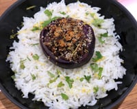 Oignons rouges farcis à l'agneau coriandre et citron