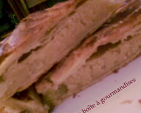 Pas de début d'année sans couronner de roi ou de reine!Alors place à la galette!