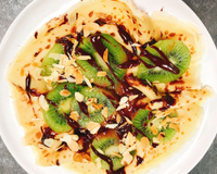 Crêpes au kiwi, chocolat & amandes