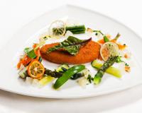 Le chef Christophe Hay s'unit à Iglo pour vous concocter de délicieuses recettes ! Pour vous inspirer dans vos repas de tous les jours, Iglo a fait appel à ce célèbre…
