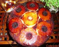 Humm ! Je me souviens gamine (et oui, déjà aux fourneaux !), ma petite soeur à mes côtés me regardait lui préparer, tous les samedis, un gâteau différent. Puis toutes…