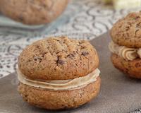 Des whoopies aux 3 chocolats associés à la crème de marrons pour un résultat très gourmand et automnal.