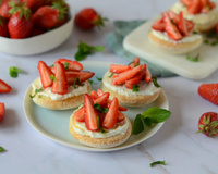 Mini pizza sucrée à la mascarpone et aux Fraises du Périgord IGP
