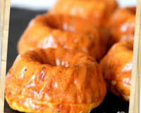 Petites bouchées apéritives en forme de mini kouglofs alsaciens aux champignons légèrement persillés