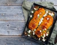 “Très bon, une bonne surprise” : cette recette de butternut rôtie au four façon Hasselback va vous régaler !