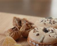 Un macaron bio et j'ai utilisé du tofu soyeux pour faire une garniture très originale et légère, à découvrir d'urgence en apéro ou même en desserts !