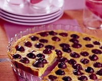 Tarte aux cerises et macarons