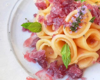 Je vous propose une recette super simple et pleine de fraîcheur avec un apéritif que j'aime beaucoup car il provient de ma Gironde : Le Lillet