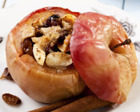 Pommes au four farcies aux raisins secs