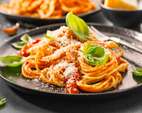 Ce chef italien livre 4 recettes de sauces pour les pâtes plus méconnues qui changent de la bolognaise ou la carbonara