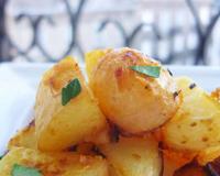Une recette facile et rapide, pour donner une touche d'originalité à de simples pommes de terre.
