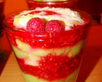 Tiramisu à l'avocat-framboises