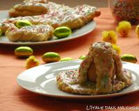 C'est durant la semaine Sainte que ces biscuits, typiques des Pouilles, sont traditionnellement préparés pour être ensuite offerts le jour de Pâques. Les scarcelle représentent…
