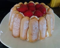 Charlotte aux fraises à la crème de mascarpone