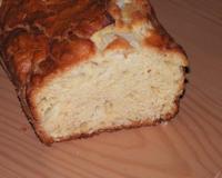 La prochaine fois que je fais ce cake j''augmenterai un peu la quantité de sucre. Je l'ai bien aimé comme cela, mais mon mari l''aurait préféré un peu plus sucré.