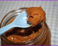 Cette confiture de lait convient pour garnir des crêpes, gaufres...