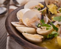 Amandes de mer à la marinière