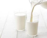 Ce lait qui contient encore plus de calcium que le lait de vache, mais personne ne le connait