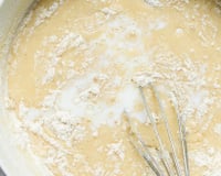 Additifs, conservateurs : la mise en garde du professeur Raphaël Haumont sur les pâtes à gâteau industrielles