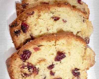 Cake à la crème d'amandes et aux cranberries