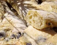 Fougasse à l'origan, aux olives et au parmesan