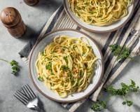 “On se prépare une recette de placard” : François-Régis Gaudry partage sa recette de linguine au beurre et sardines en boite