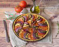 Cette tarte façon tian est la bonne idée pour cuisiner les légumes d’été autrement que dans une ratatouille
