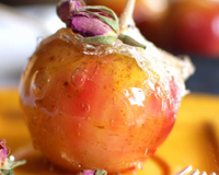 Une jolie pomme qu'on savoure d'amour