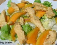 Une salade sucrée/salée pleine de saveurs.