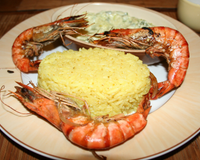 Gambas à la plancha fondue de poireaux et riz safrané