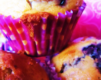 Muffins aux myrtilles et aux éclats de nougat