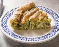 Pour voyager entre la Grèce et le Maroc à l’apéro, Laurent Mariotte partage une recette très facile à faire avec des feuilles de bricks