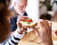 Bonne nouvelle : selon une étude, consommer régulièrement du fromage aiderait à mieux vieillir