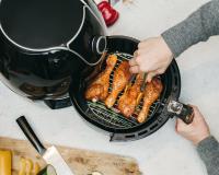 Voici l’erreur qu’il ne faut surtout pas faire si l’on cuisine au Airfryer !