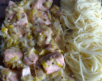 Pavés de saumon à la crème poireaux