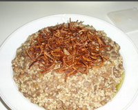 Moujadara (bourghoul aux lentilles)