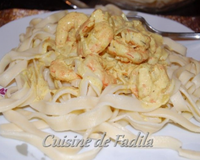 Tagliatelles fraîches et crevettes sauce curry