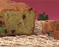 Un cake au pesto et au parmesan, mêlant fraîcheur et saveurs originales. Une alliance parfaite entre pesto, parmesan et tomates séchées...