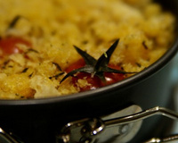 Cheesecake-crumble au chèvre et pesto 'duo de courgettes'