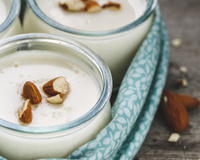 Yaourt nature au lait d'amande