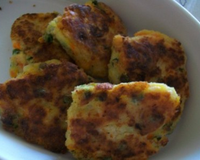 Palets de pommes de terre et ses petits légumes